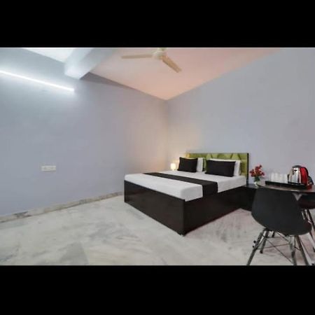 Hotel Day Night Inn New Delhi Eksteriør billede